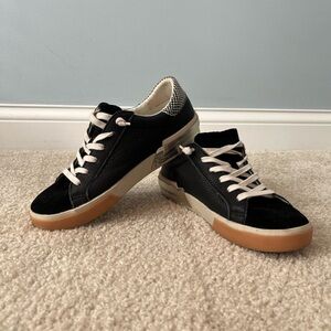 Dolce Vita Zina Sneaker size 7